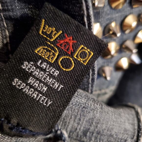 Woman's Studded denim jacket with patches sz.M - Picture 11 of 12